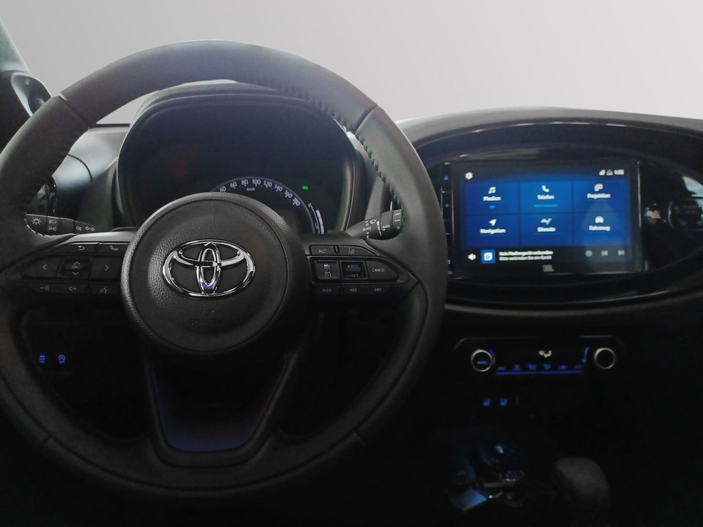 Toyota  1.0 VVT-i Style CVT