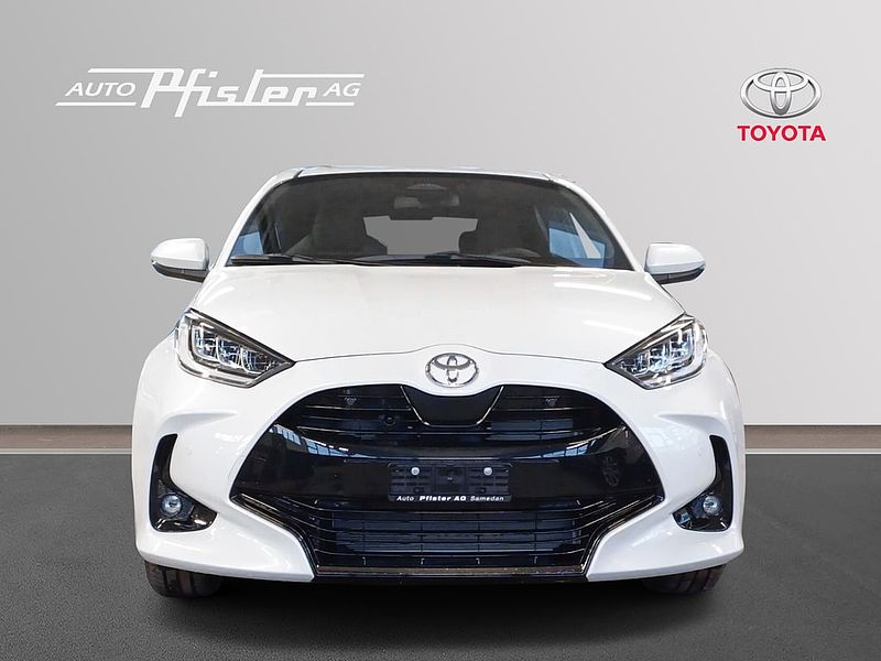 Toyota  1.5 Premium e-CVT